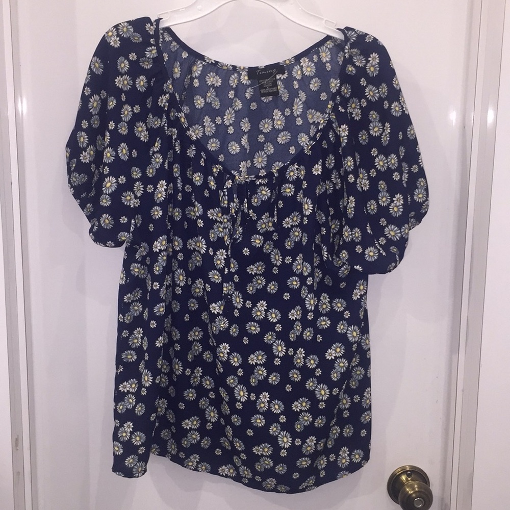 Timing large navy blue floral blouse